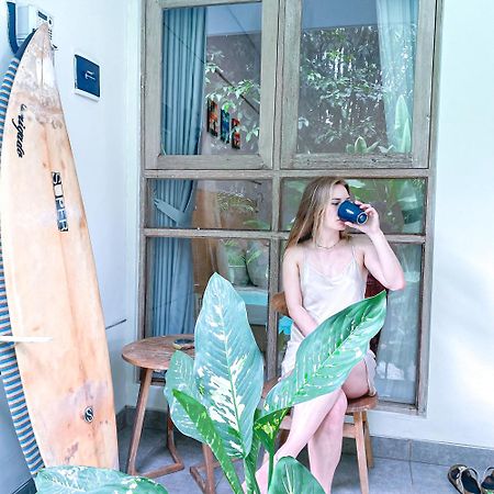Manuver Surf And Stay Uluwatu Bali جيمباران المظهر الخارجي الصورة